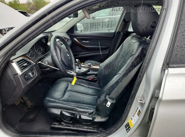 WBA8A3C58GK690214 2016 BMW OTHER Серебряный Вид салона спереди