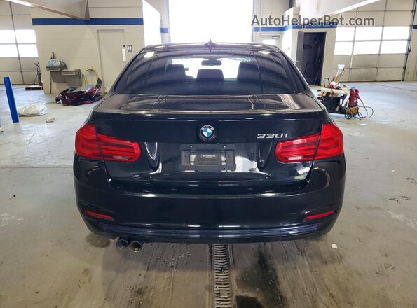 WBA8B9C55JEE81750 2018 BMW OTHER Черный Вид сзади