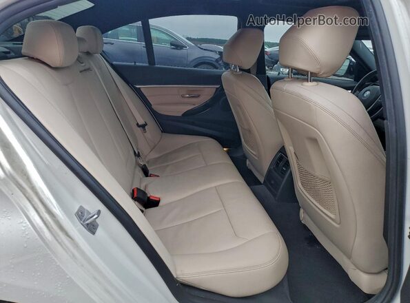 WBA8B9G52JNU99291 2018 BMW OTHER White უკანა სავარძლების ხედი