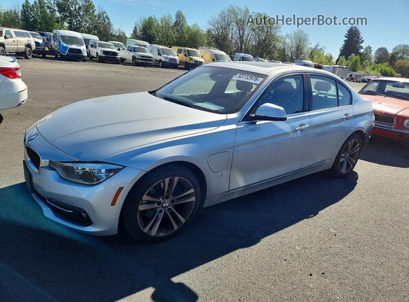 WBA8E1C3XHA156324 2017 BMW OTHER Silver Vista tres cuartos delantera izquierda