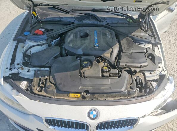 WBA8E1C53JA159590 2018 BMW OTHER Белый Вид задней части салона