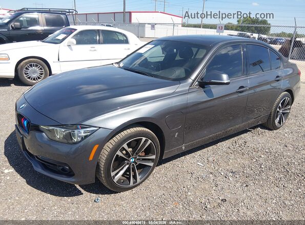 WBA8E1C56JA165657 2018 BMW OTHER Серый Вид спереди