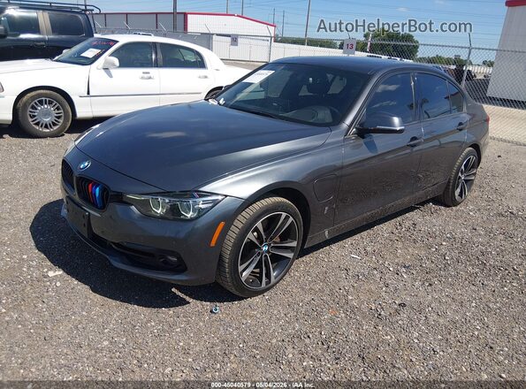 WBA8E1C56JA165657 2018 BMW OTHER Серый Передняя левая четверть