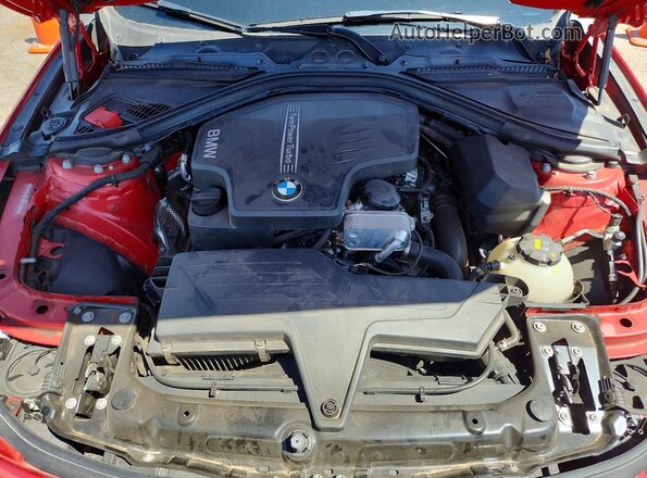WBA8E1G53GNT34691 2016 BMW OTHER Красный Вид задней части салона