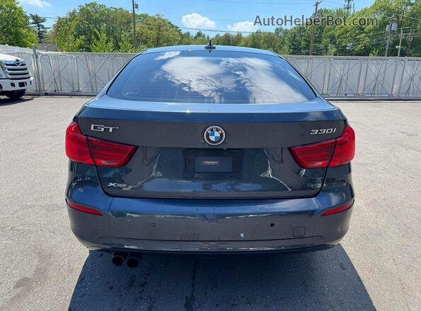 WBA8Z9C51JB220190 2018 BMW OTHER Black Вид ззаду