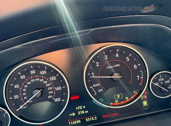 WBA8Z9C51JB220190 2018 BMW OTHER Black Вид панелі приладів