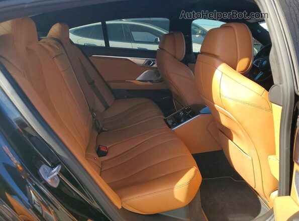 WBAGV2C03SCU18476 2025 BMW OTHER Black უკანა სავარძლების ხედი