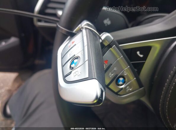 WBAGV8C06NCH89562 2022 BMW OTHER Синий Вид панели приборов