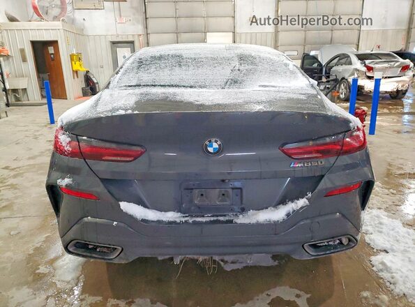 WBAGV8C07LCE33201 2020 BMW M8 Charcoal Widok z tyłu