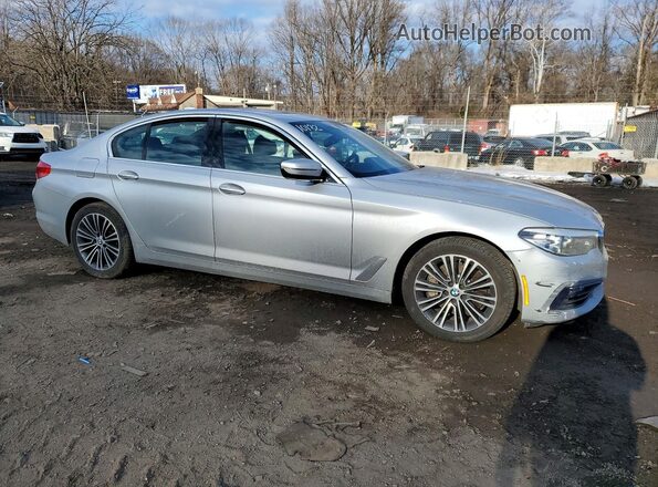 WBAJA5C53JG898587 2018 BMW OTHER Silver Przód prawy