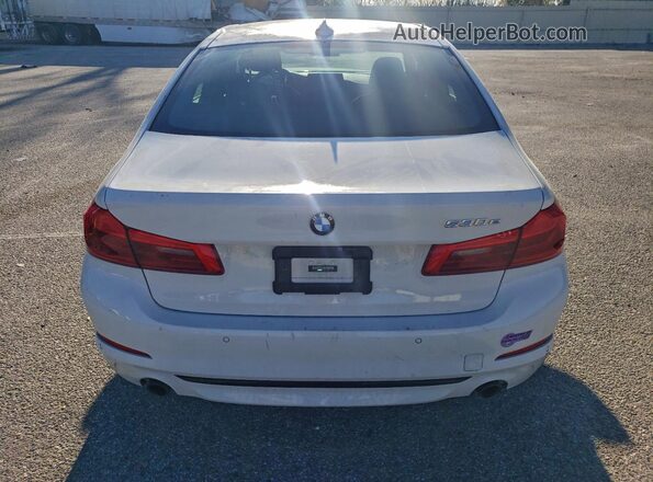 WBAJA9C54KB393986 2019 BMW OTHER Белый Вид сзади