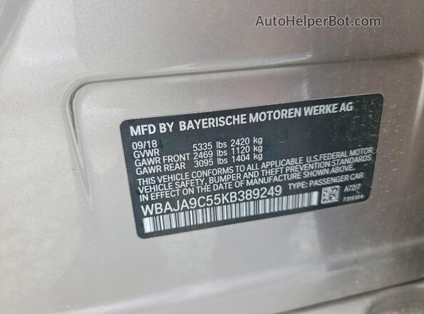 WBAJA9C55KB389249 2019 BMW 5 SERIES Silver Շարժիչի բաժամունքի տեսք