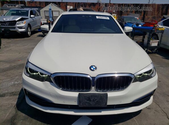 WBAJA9C59KB393398 2019 BMW 5 SERIES Белый Вид спереди