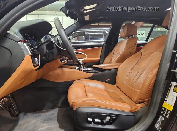 WBAJB9C52JB035796 2018 BMW OTHER Blue წინა სალონის ხედი