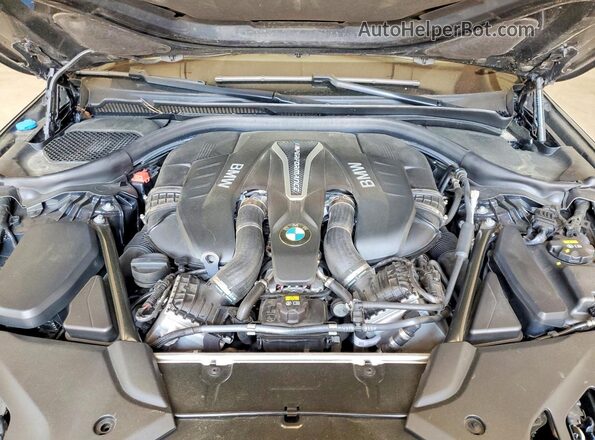 WBAJB9C56JB049765 2018 BMW M5 Black Սալոնի հետևի տեսք