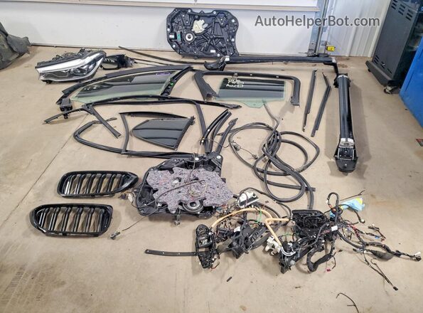 WBAJE7C38HG478767 2017 BMW OTHER Черный Вид подкапотного пространства
