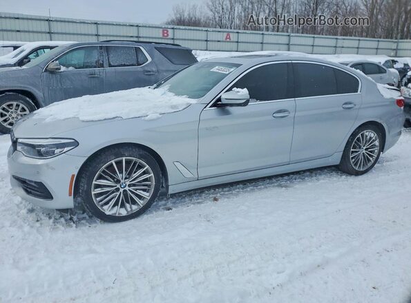 WBAJE7C39HG890292 2017 BMW OTHER Серебряный Передняя левая четверть