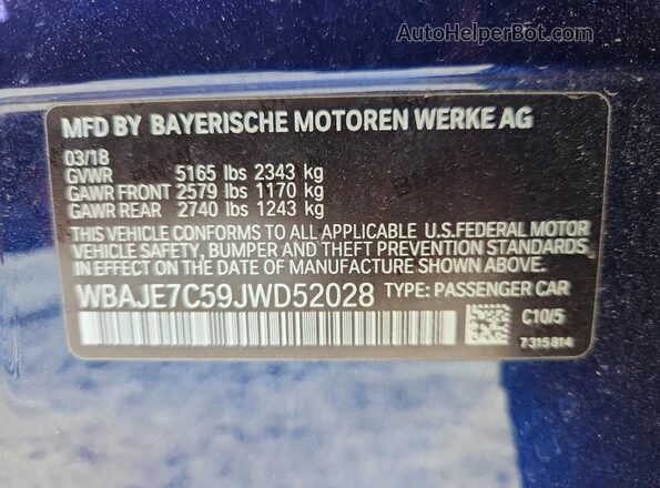 WBAJE7C59JWD52028 2018 BMW 5 SERIES Синий Вид подкапотного пространства