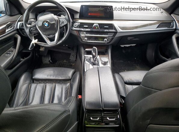 WBAJR7C05LWW65201 2020 BMW 5 SERIES Серебряный Вид панели приборов