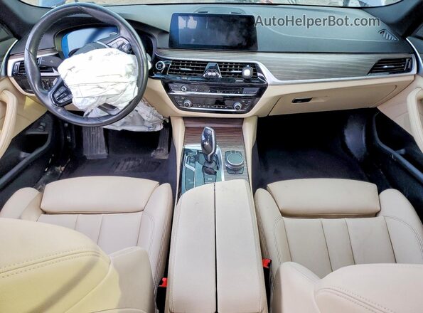 WBAJR7C06LCE14966 2020 BMW 5 SERIES Синий Вид панели приборов