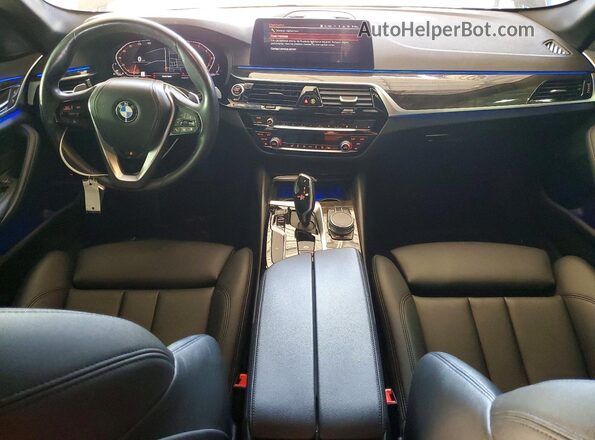 WBAJR7C09LCE19157 2020 BMW 5 SERIES Черный Вид панели приборов
