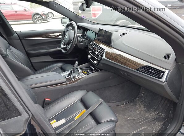 WBAJV6C53JBJ99807 2018 BMW OTHER Black Вид салону спереду
