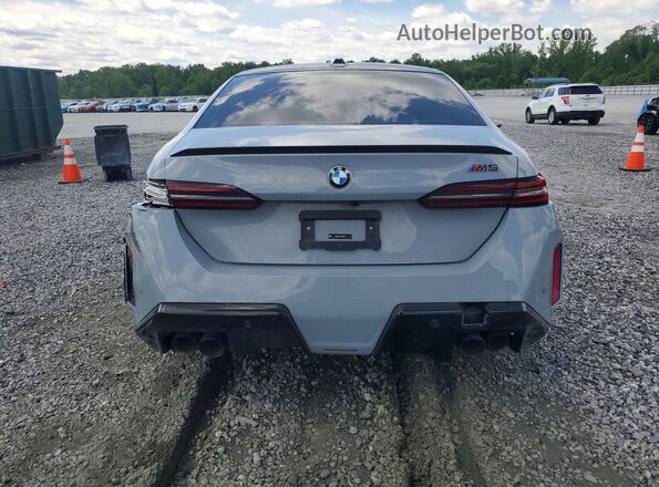 WBS83FK05TCV68511 2026 BMW M5 Gray უკანა ხედი