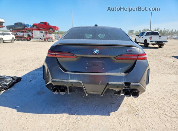 WBS83FK08SCU45123 2025 BMW M5 Черный Вид сзади