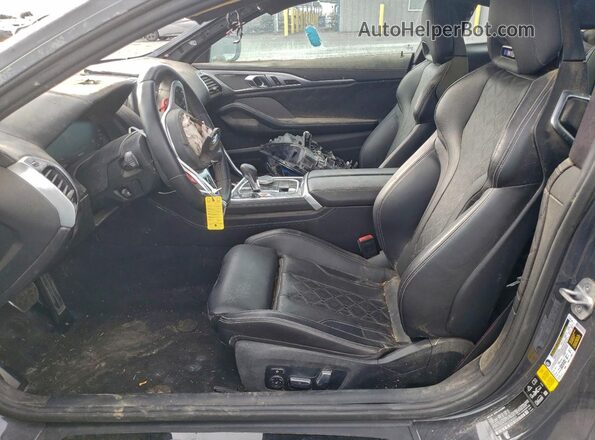WBSAE0C08LCD95321 2020 BMW M8 Gray Widok wnętrza z przodu