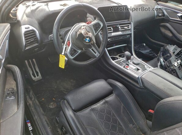 WBSAE0C08LCD95321 2020 BMW M8 Gray Widok deski rozdzielczej