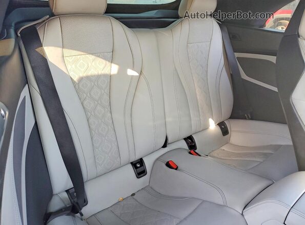 WBSDZ0C01LCD77017 2020 BMW M8 Orange უკანა სავარძლების ხედი