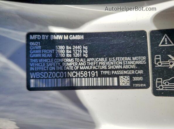 WBSDZ0C01NCH58191 2022 BMW M8 Белый Вид подкапотного пространства