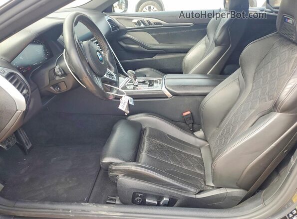 WBSDZ0C04LCD34159 2020 BMW M8 Gray Widok wnętrza z przodu