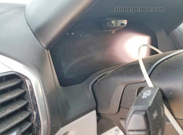 WBSGV0C01NCH52710 2022 BMW M8 Black Սարքավորումների վահանակի տեսք