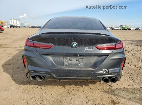 WBSGV0C01NCH52710 2022 BMW M8 Black Հետևի տեսք
