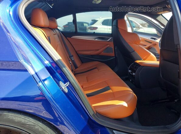 WBSJF0C0XLCE48324 2020 BMW M5 Blue Vista de los asientos traseros
