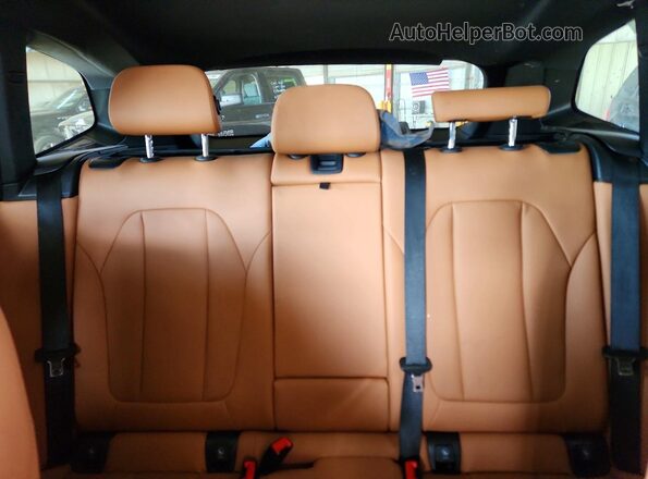 WBX57DP03RN266274 2024 BMW X3 White Vista de los asientos traseros