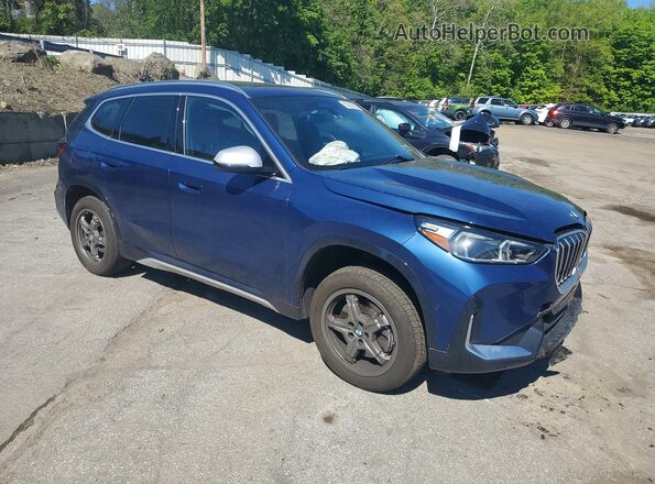 WBX73EF04P5W38858 2023 BMW X1 Blue Front right