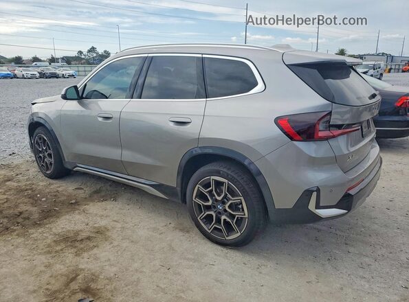 WBX73EF04T5474215 2026 BMW X1 Silver Tył lewy