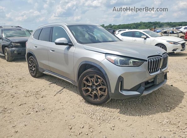WBX73EF09R5Y45927 2024 BMW X1 Silver წინა მარჯვენა