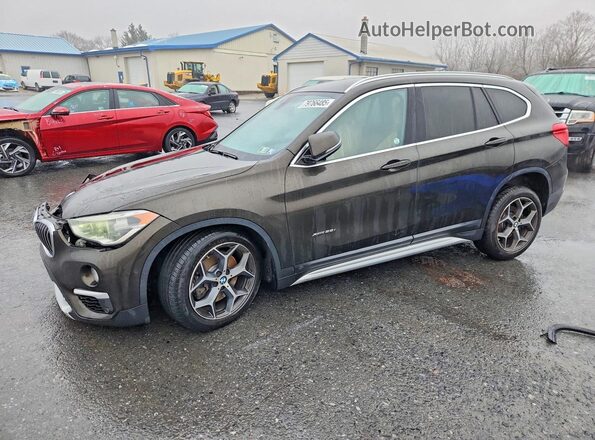 WBXHT3C30H5F86009 2017 BMW X1 Black Передня ліва чверть