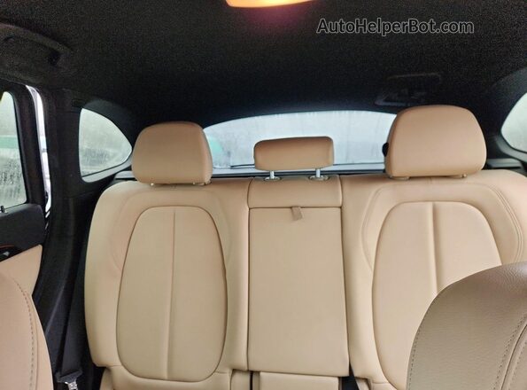 WBXHT3C30H5F86009 2017 BMW X1 Black Вид задніх сидінь