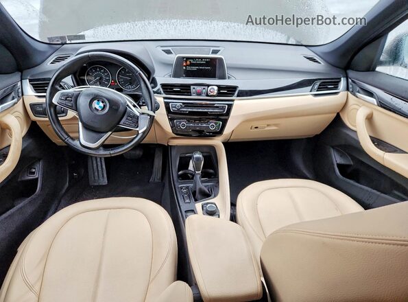 WBXHT3C30H5F86009 2017 BMW X1 Black Вид панелі приладів