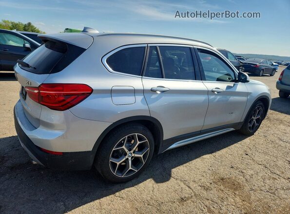 WBXHT3C31H5F72040 2017 BMW X1 Silver Tył prawy
