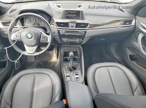 WBXHT3C31H5F73737 2017 BMW X1 Black Dashboard view