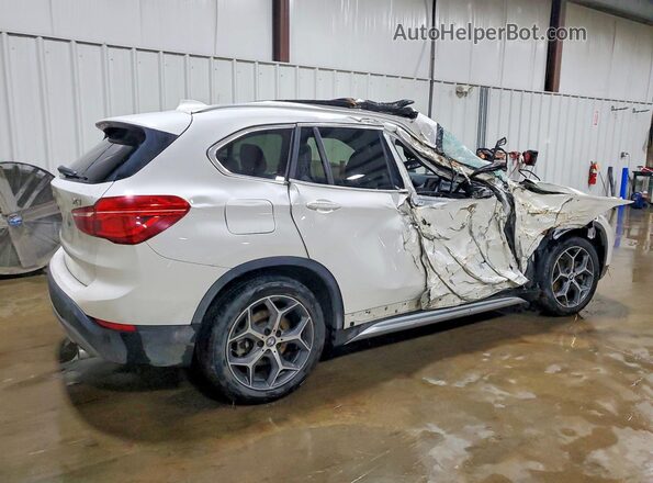 WBXHT3C31H5F83040 2017 BMW X1 White Задня права чверть