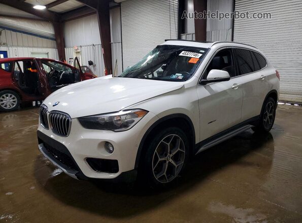 WBXHT3C31H5F83040 2017 BMW X1 White Передня ліва чверть
