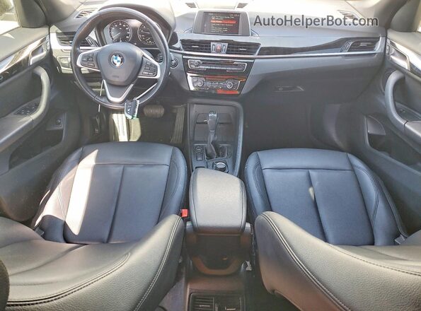 WBXHT3C31J5L27192 2018 BMW X1 White წინა პანელის ხედი