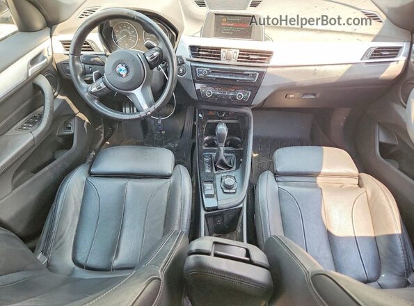 WBXHT3C32J5F93131 2018 BMW X1 Gray წინა პანელის ხედი