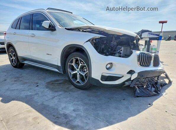 WBXHT3C33GP880861 2016 BMW X1 Белый Передняя правая четверть